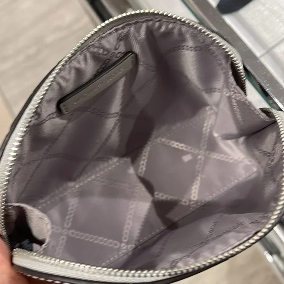 Michael Kors Empire Sm Metallic Crocodile Embossed Leather Travel Pouch
Silver - Picture 10 of 16